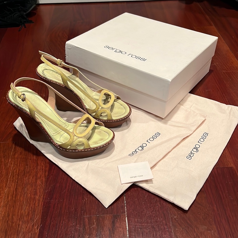 Sergio Rossi pltform sandal heals